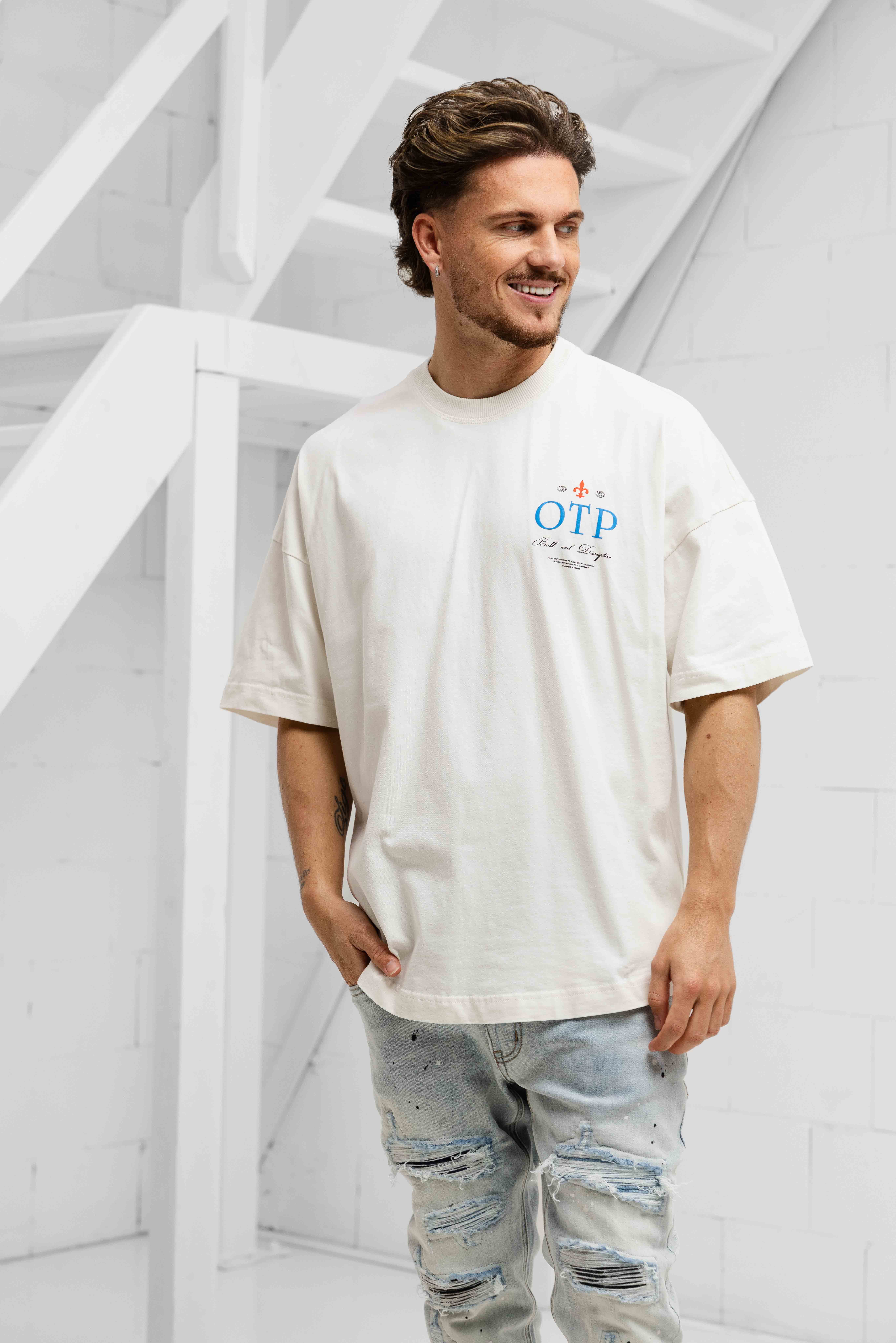 Off The Pitch Global Oversized T-Shirt Heren Gebroken Wit