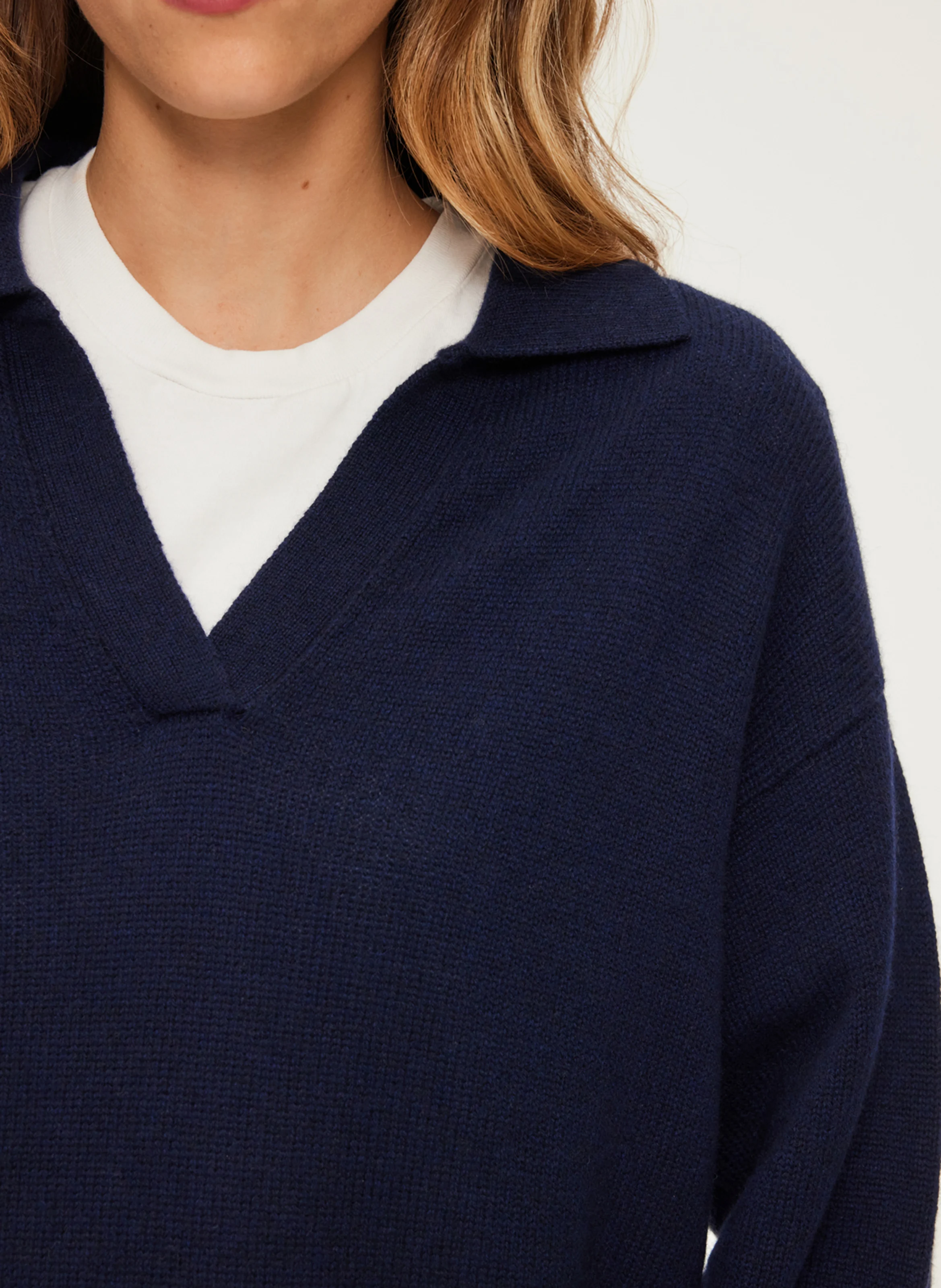 JOCIA - Pull droit col classique en cachemire | Bleu