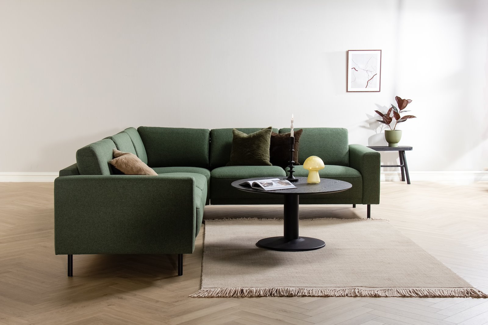 Portland hjørnesofa Tekstil Herby 10 Green med sorte ben