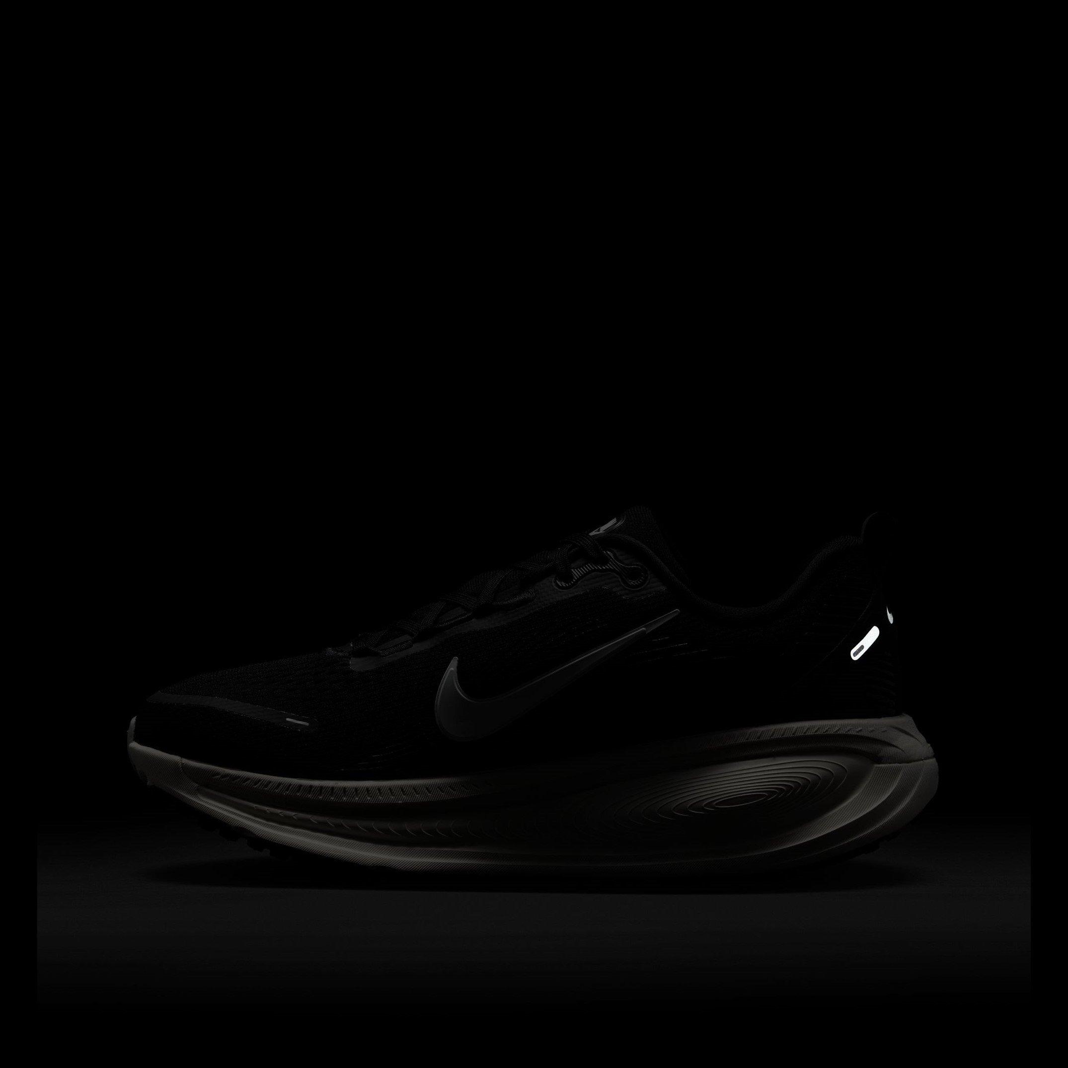 Nike Vomero 18 Road Running Shoes Womens