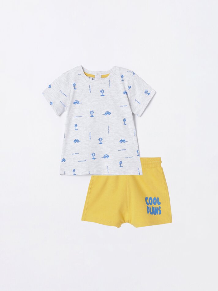 Conjunto de camiseta estampada e bermuda - Mostarda