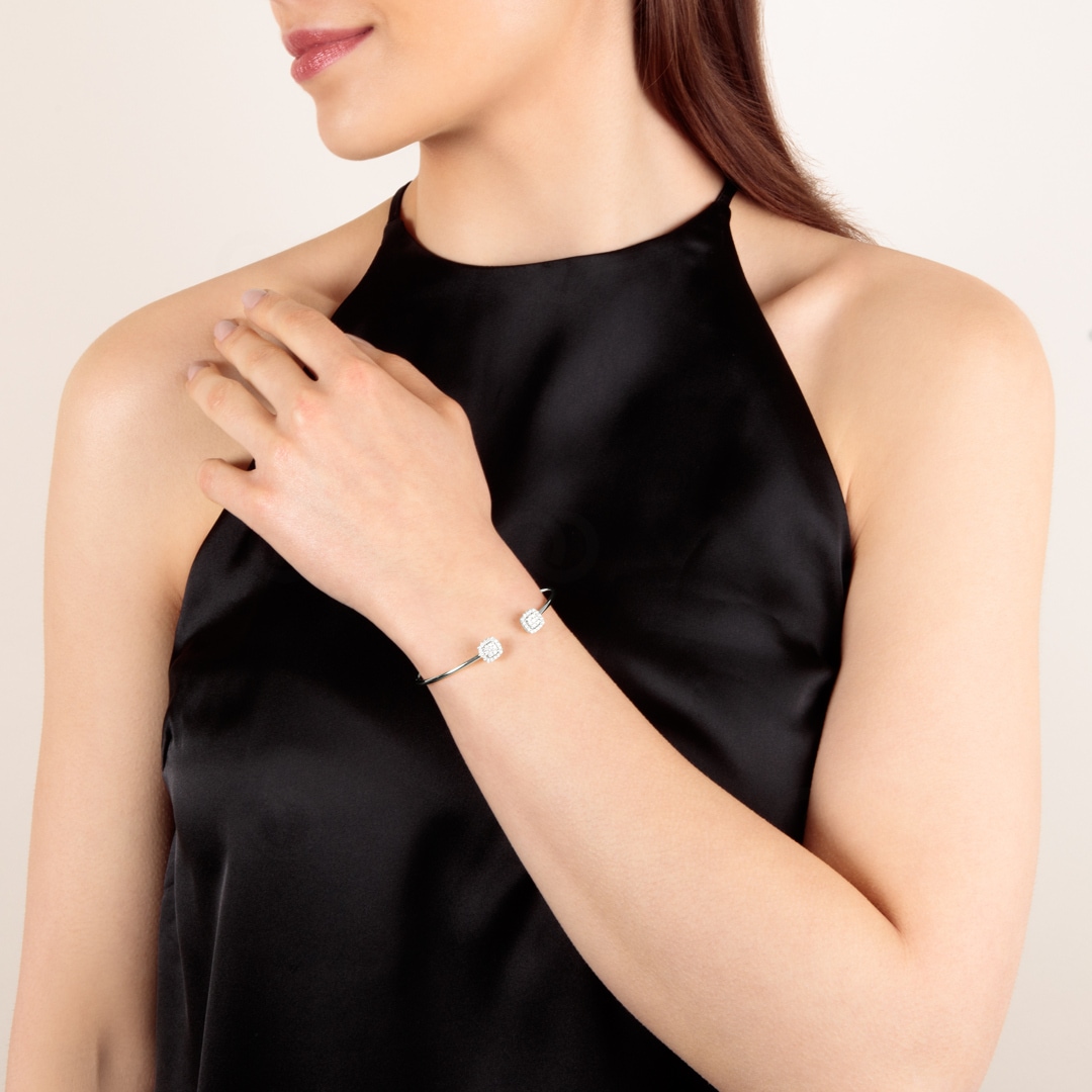 0.50 Karat Diamantarmreif offen 750/18 K Weissgold