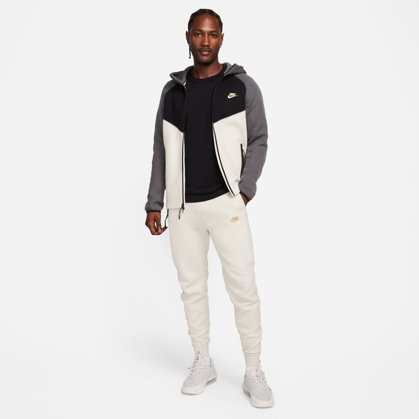 Nike Tech Fleece Sportswear Joggingbroek Wit Zwart Goud