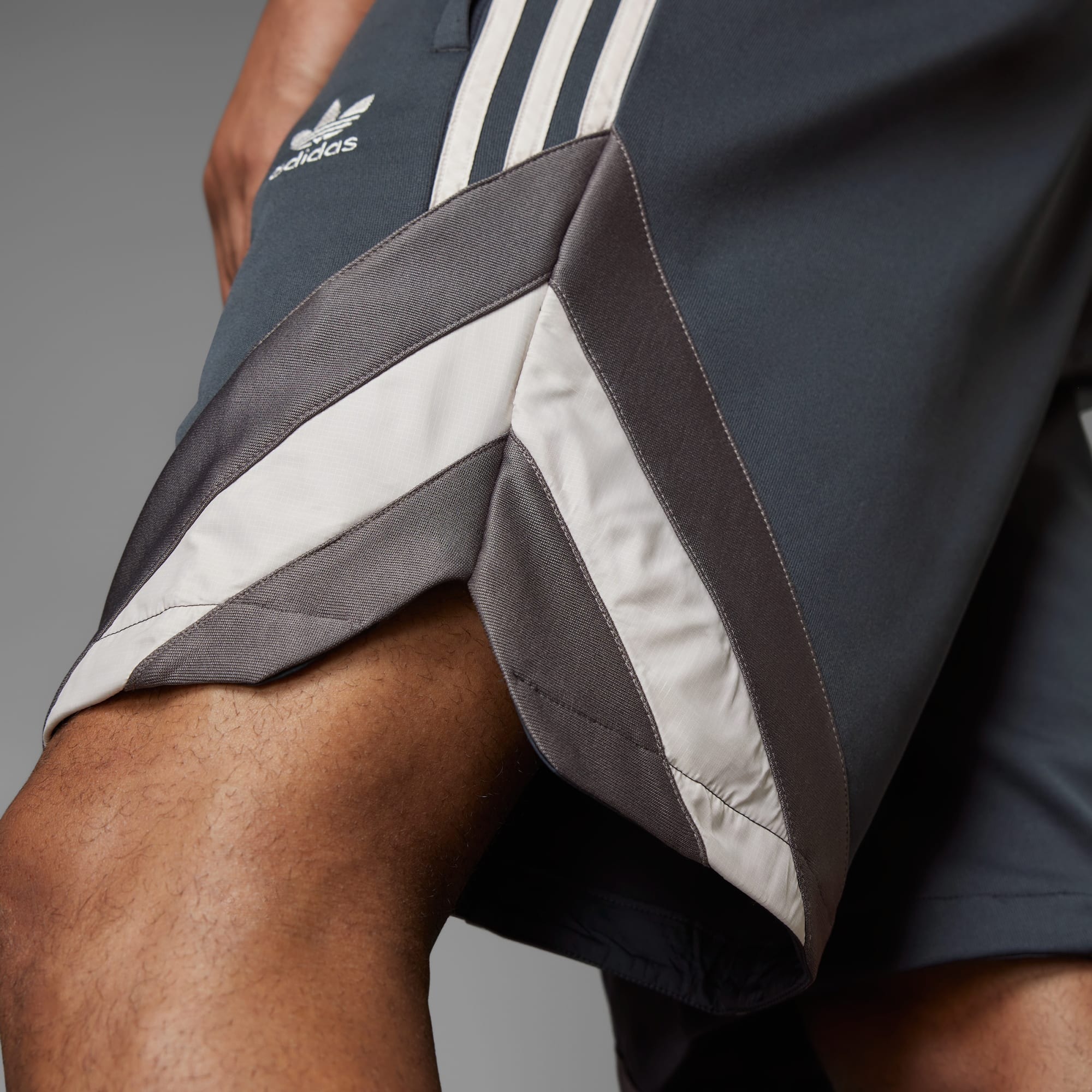 Real Madrid Originals Shorts Herre Grey/Putty Mauve