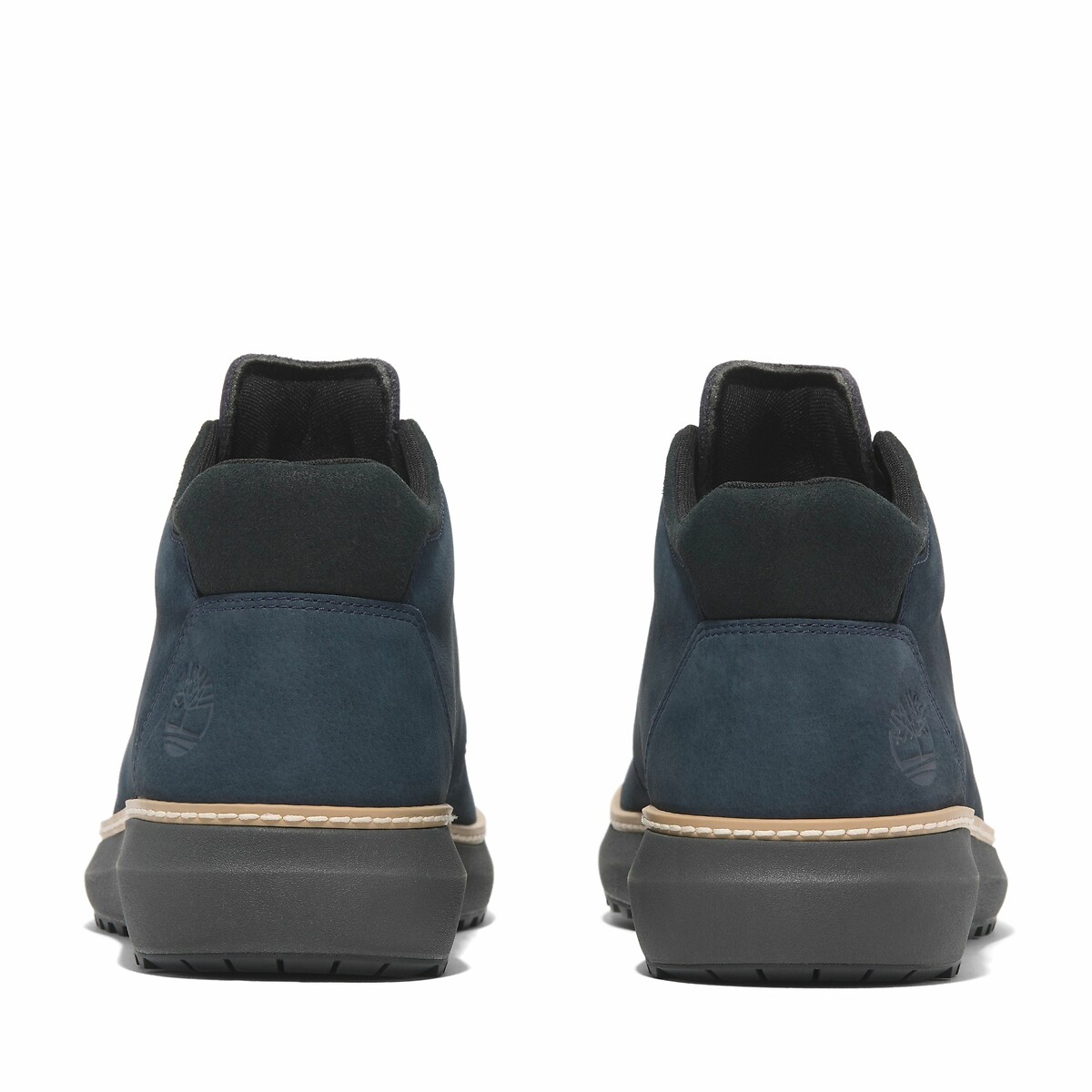 TIMBERLAND<br>Botas encontraram veterinários na Hudson Road