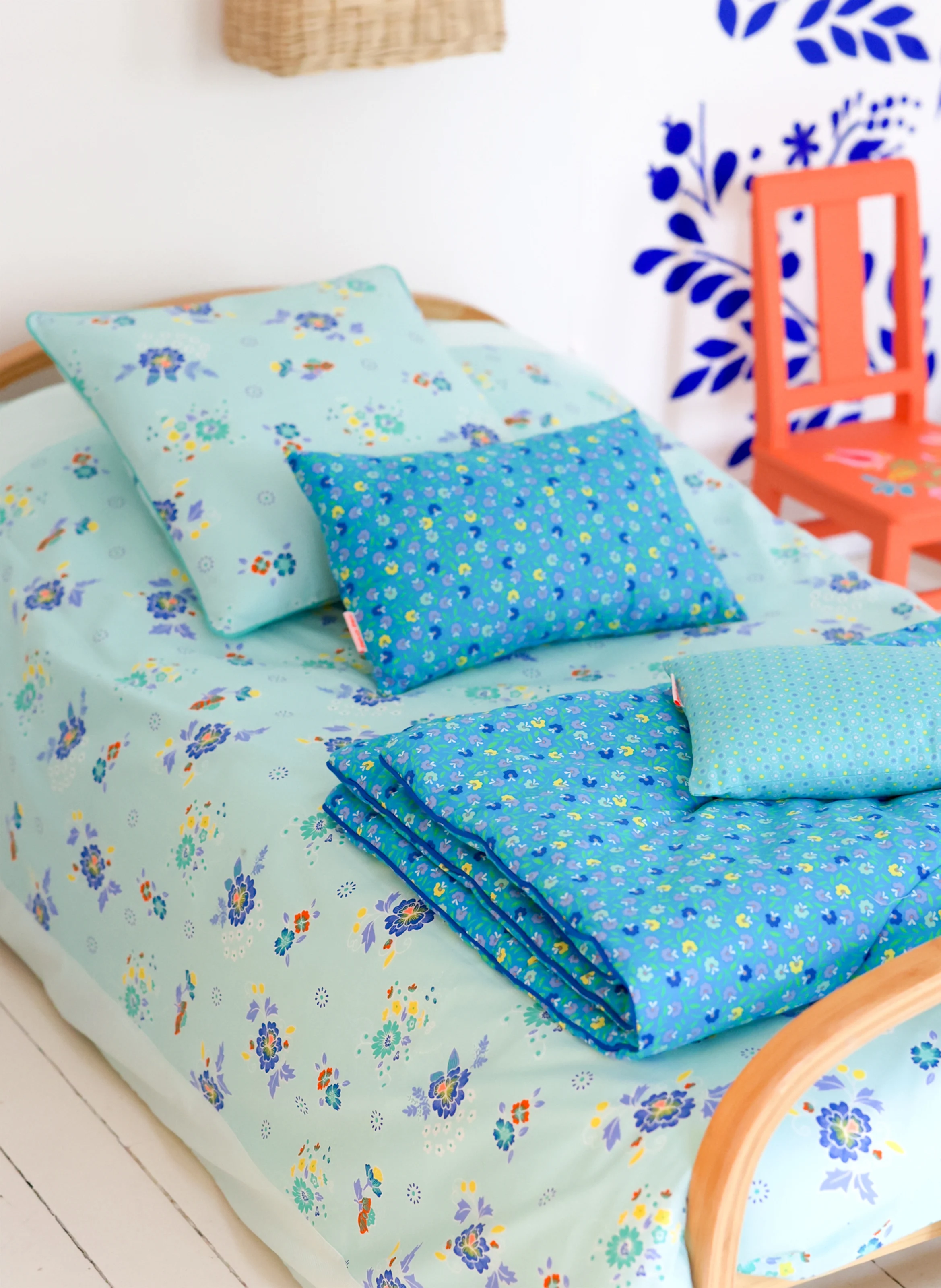 Coussin 45x45 cm imprimé fleuri en coton| Bleu