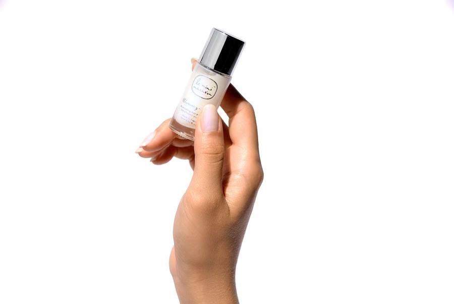 Le Mini Macaron Nail Whitener Illuminez-Moi 10ml