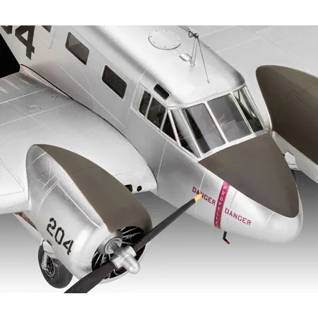 Revell Beechcraft Model 18