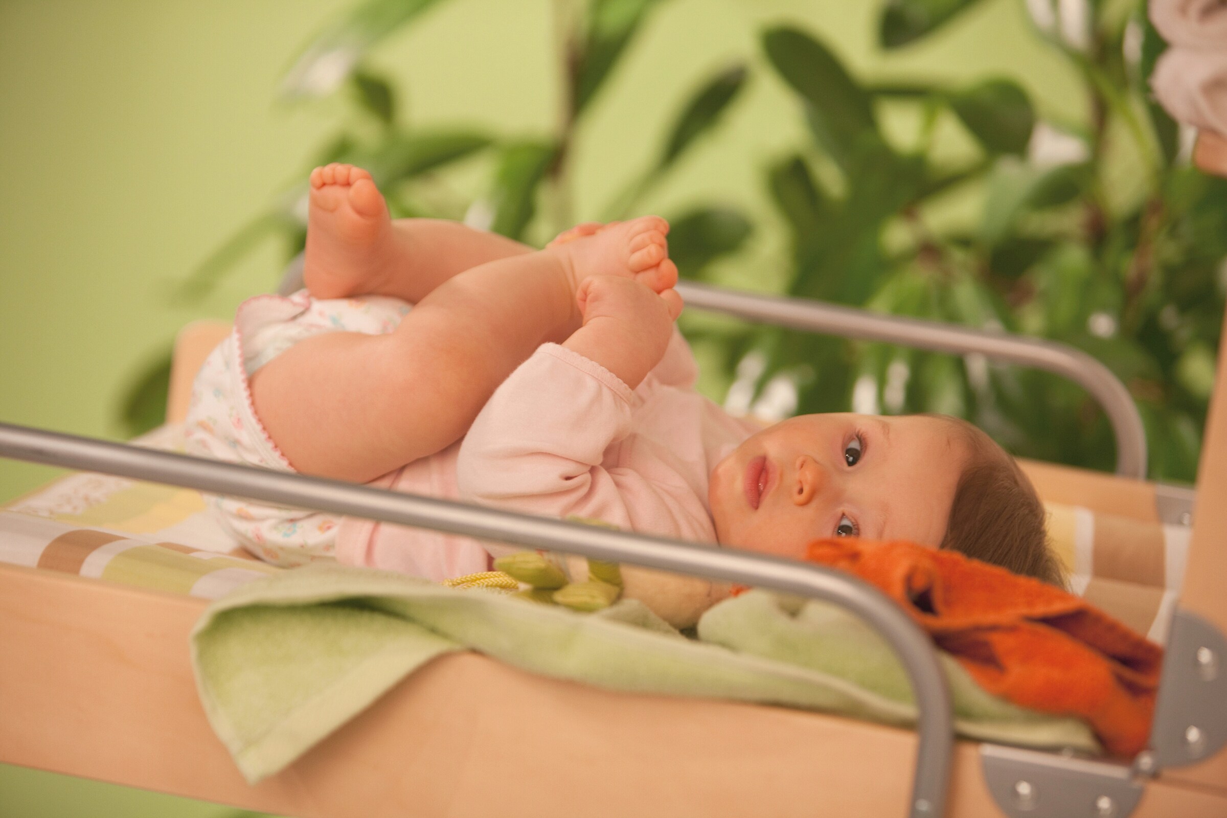 roba Wandwickelregal mit 2 Böden Dschungelbaby