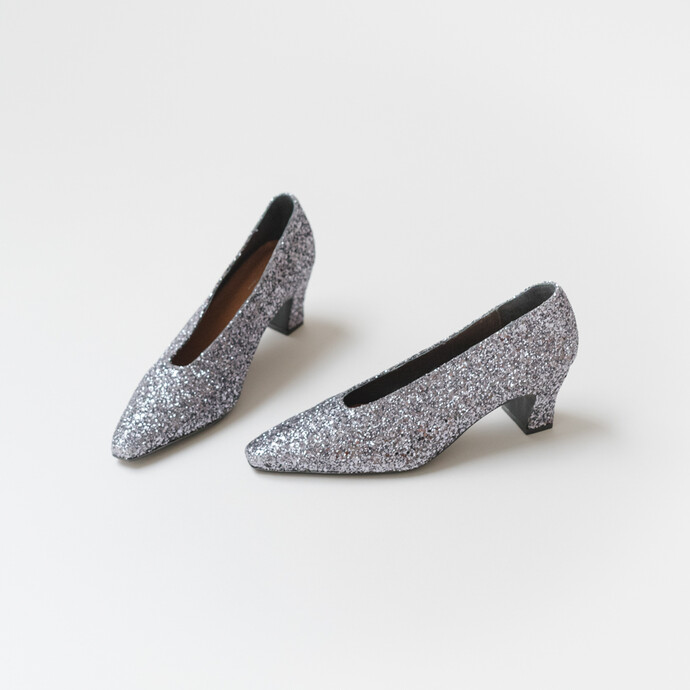 Ballerines à talons et bouts pointus  en glitter argent foncé
