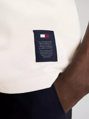 Polo Archive com bolso de patch