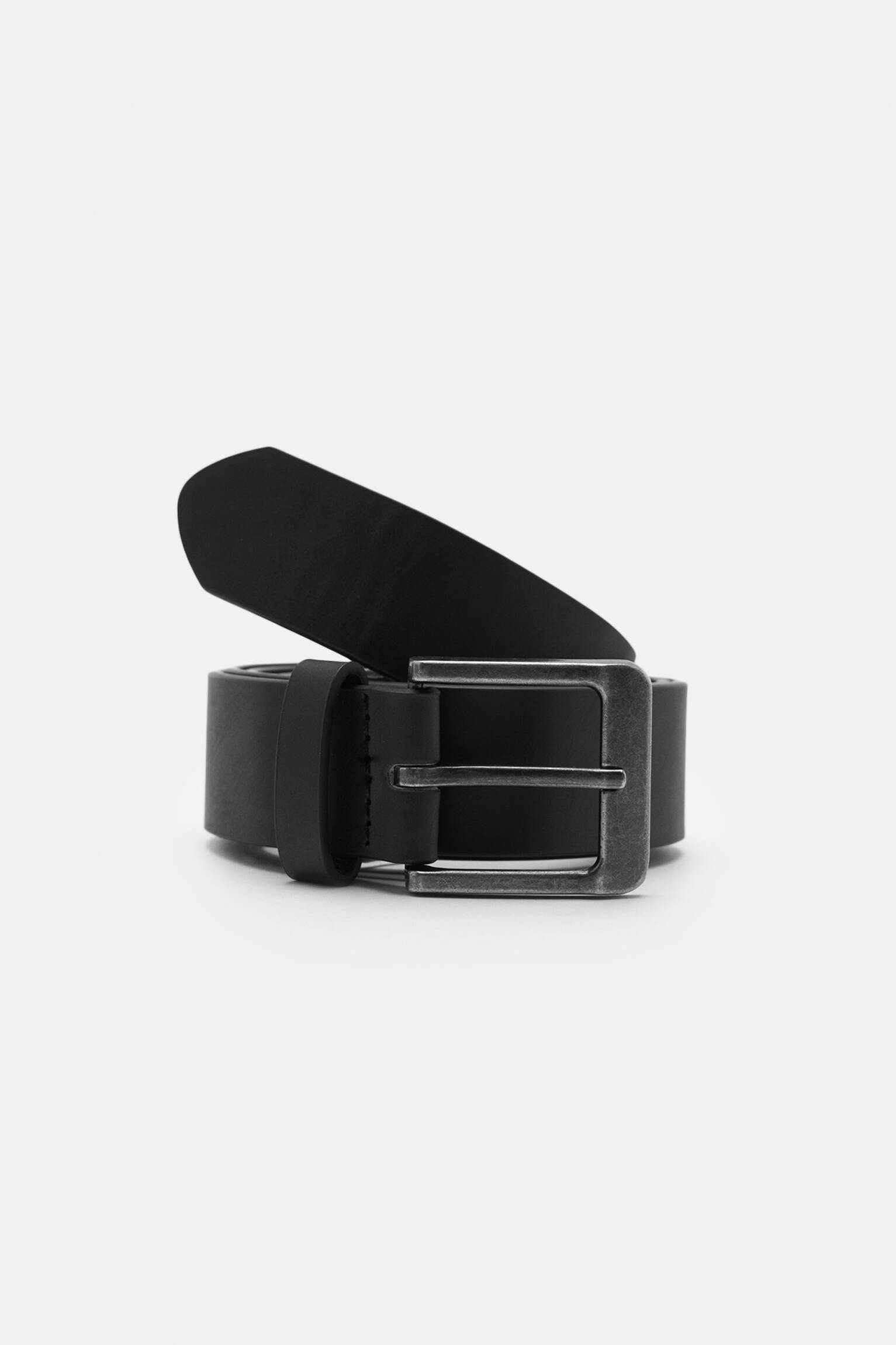 Cinto preto com efeito de couro e fivela prateada - Preto