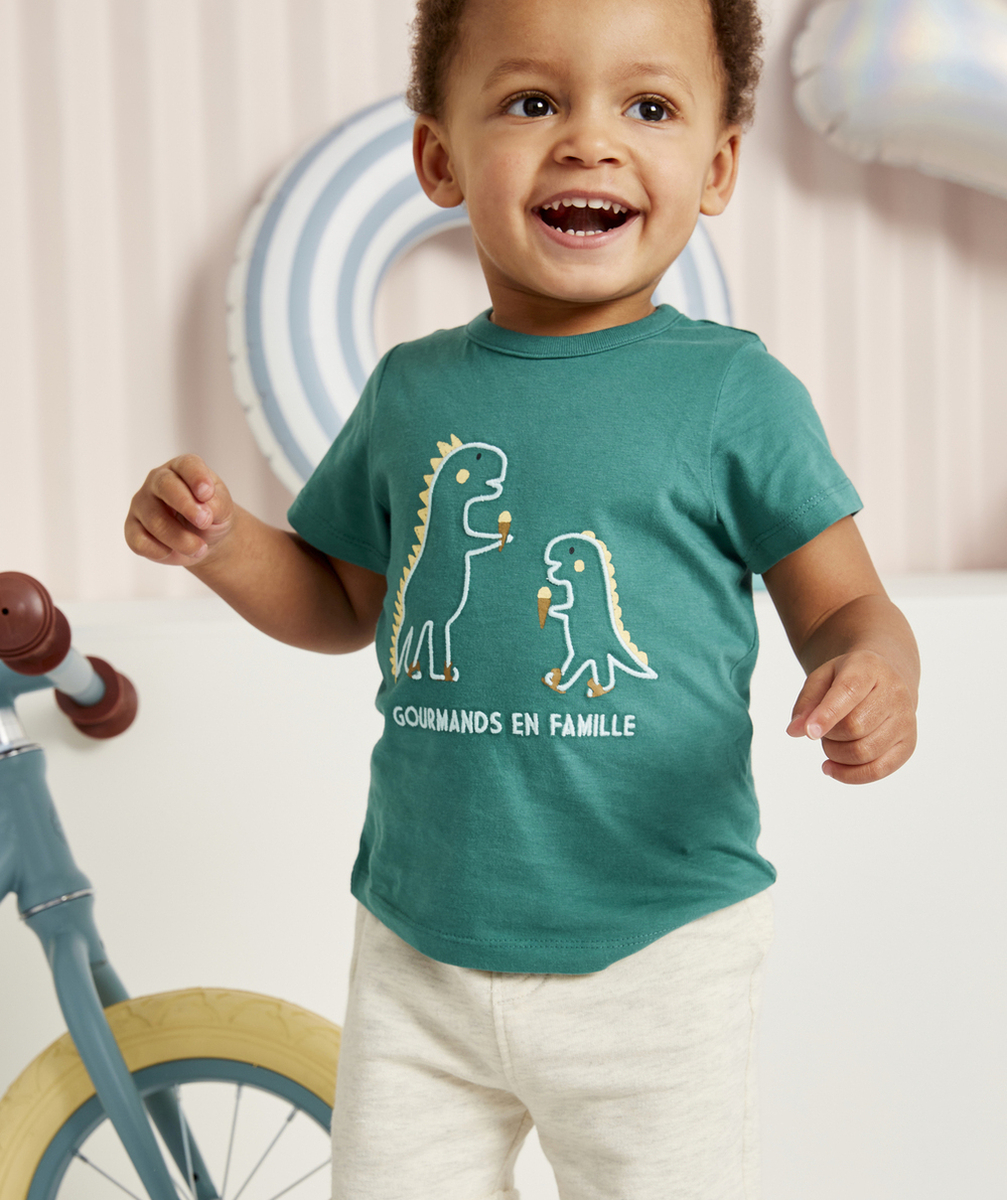 T-SHIRT BÉBÉ GARÇON EN FIBRES RECYCLÉES VERT FONCÉ AVEC DINOSAURES