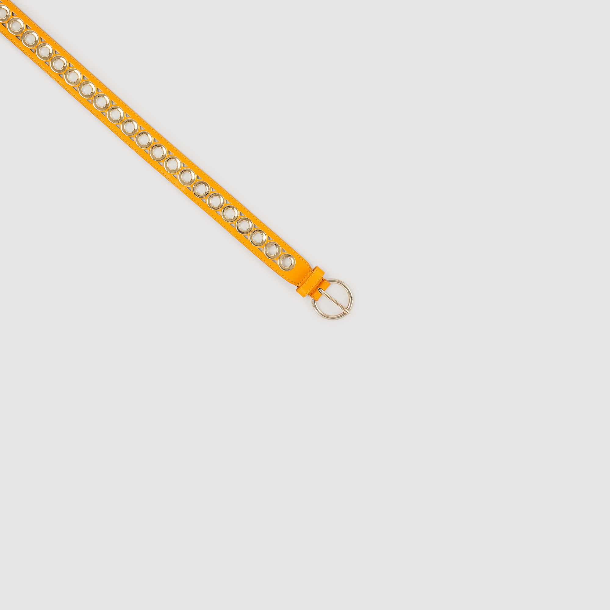 Ceinture en cuir á œillets