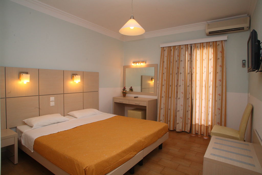 Fly & Go Athos Hotel Logies en ontbijt - Hotel