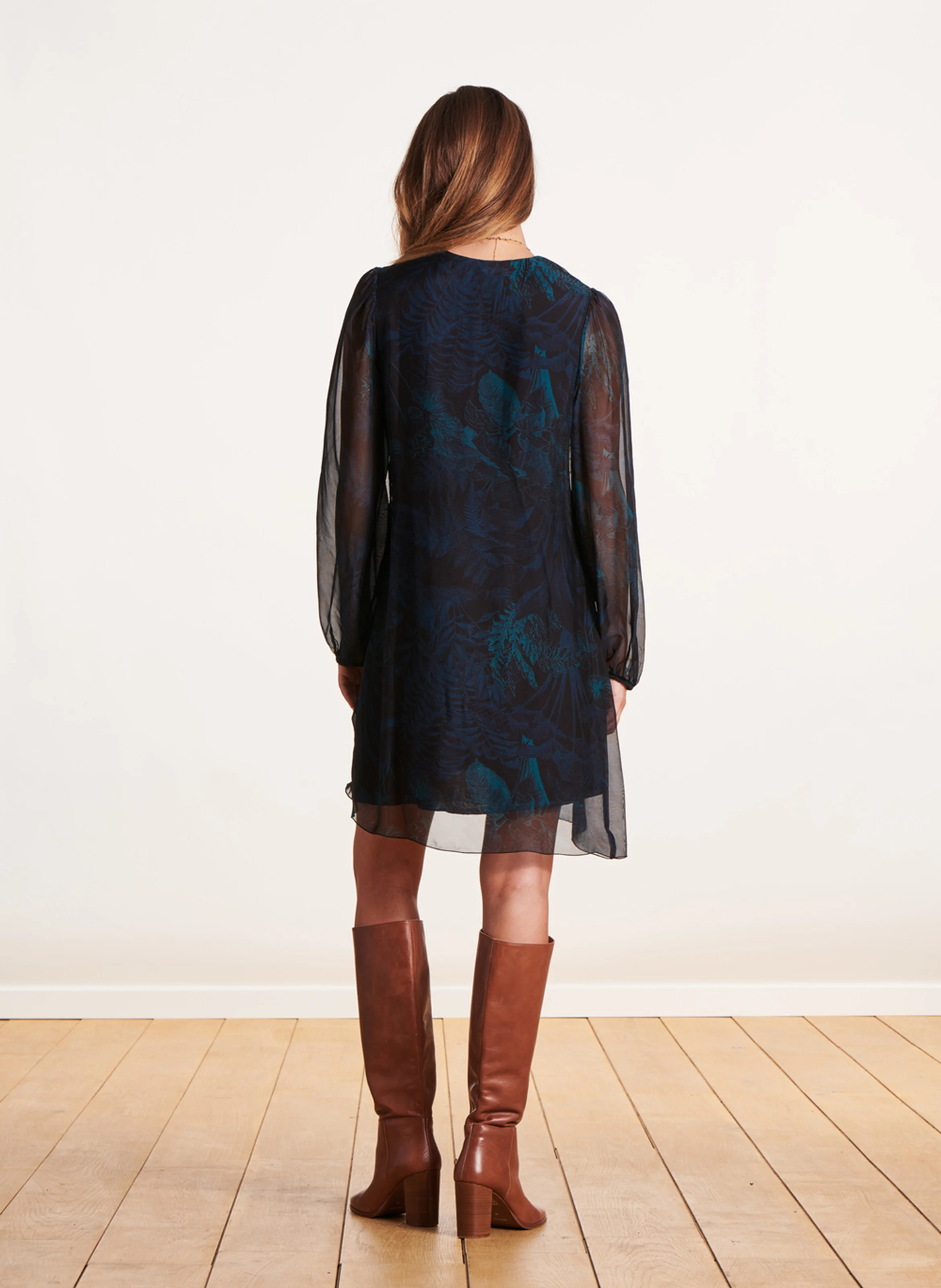 Robe courte col V à imprimé floral | Multicolore