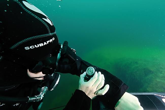 SCUBAPRO - MONTRE ORDINATEUR DE PLONGEE A1