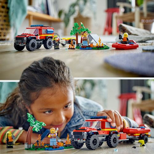Camião Dos Bombeiros 4X4 Com Barco Lego