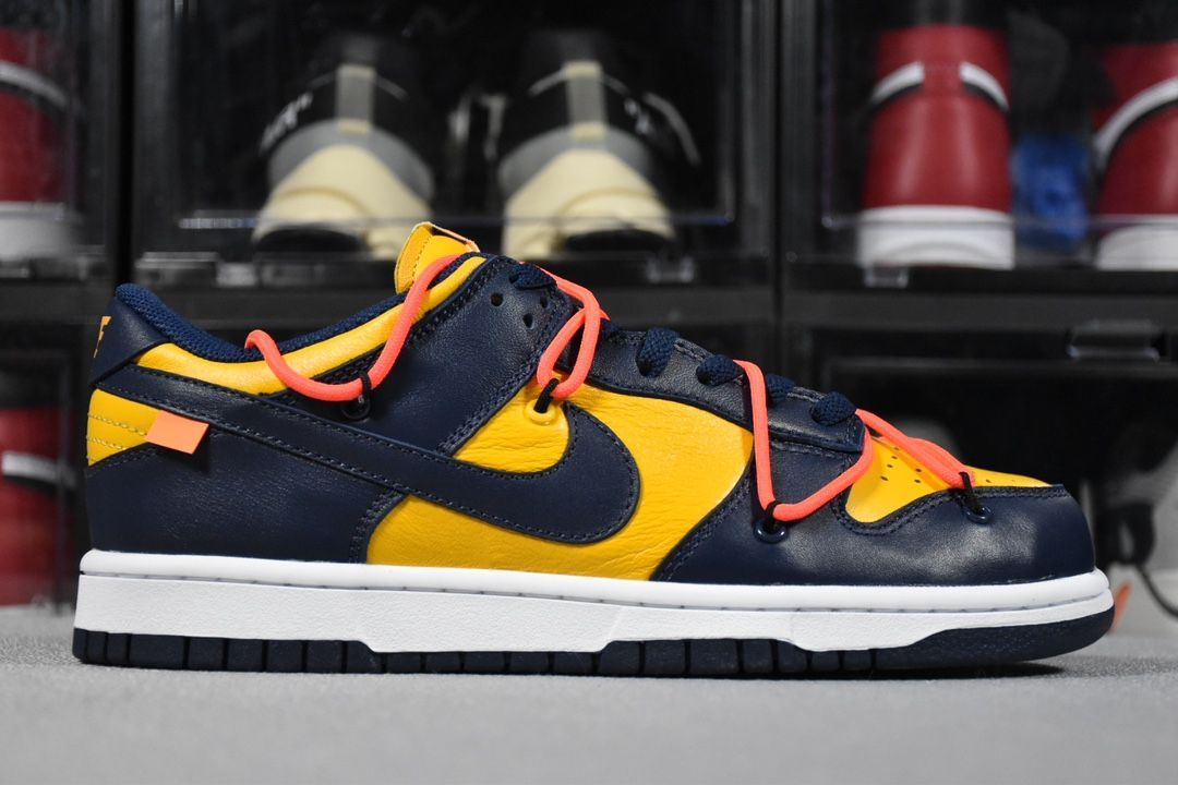 Nike Dunk Low   Michigan