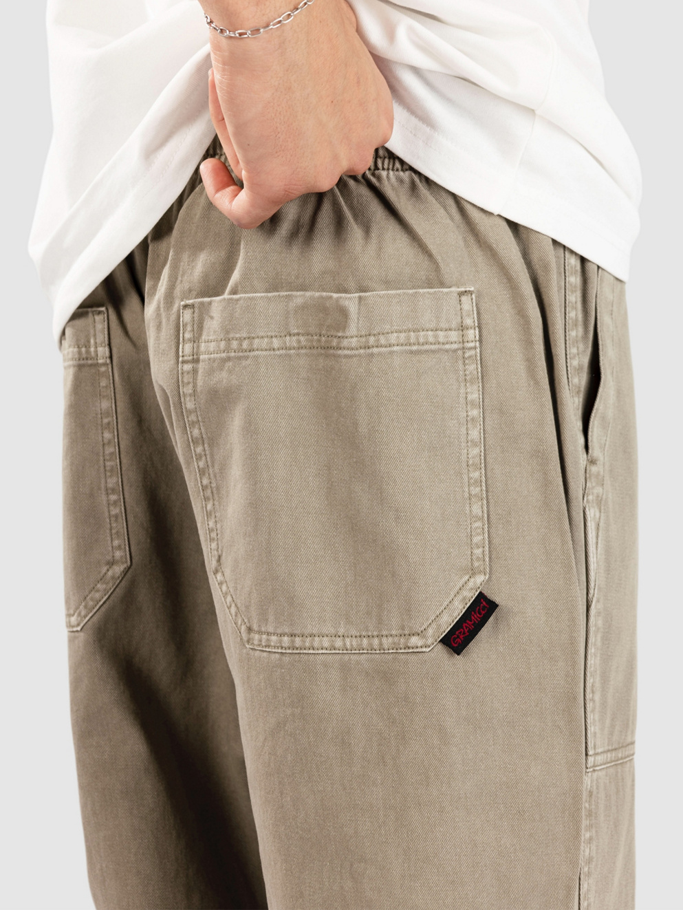 Gramicci Loose Tapered Ridge Pants pigment sage green