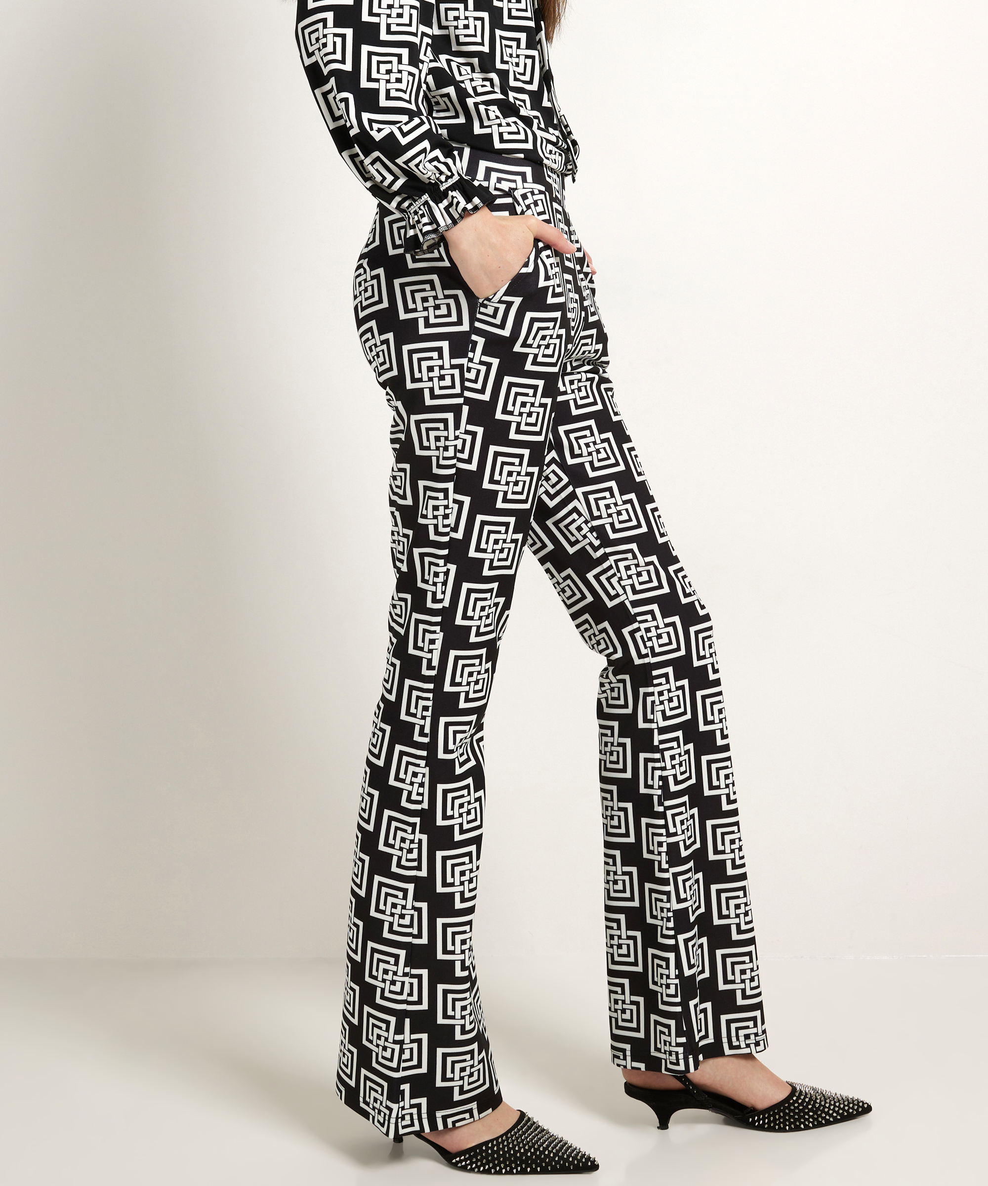 flared fit broek geometrisch