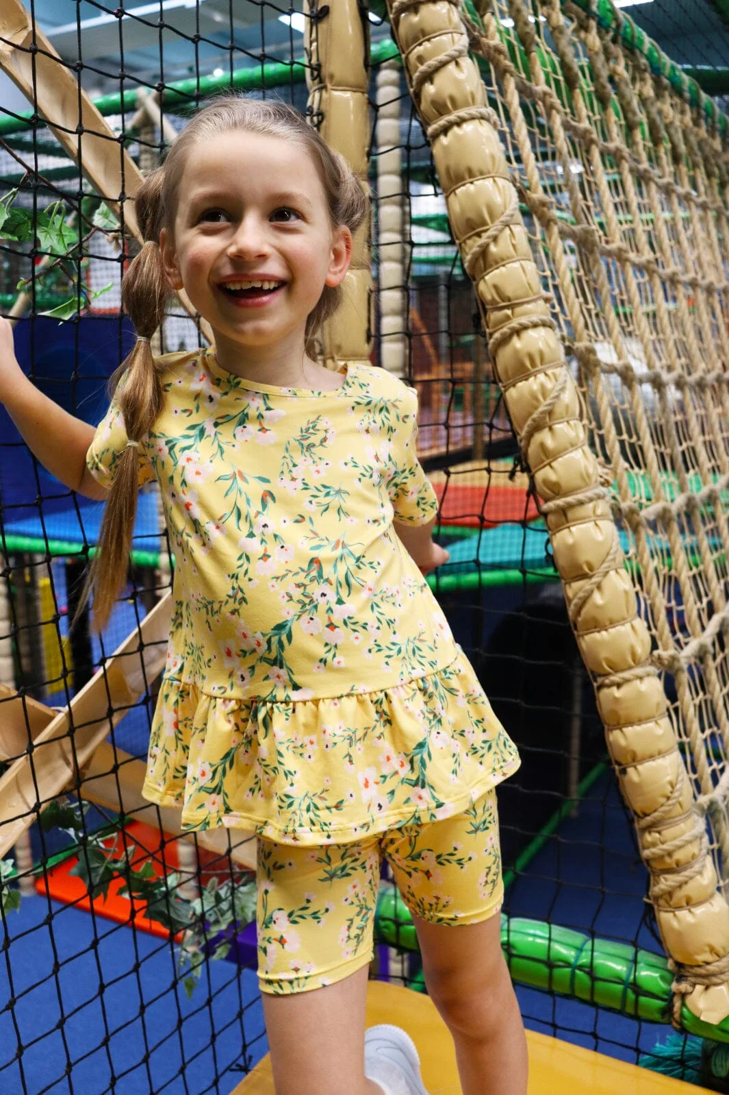 Liberte Ami Alma-Frill-T-Shirt (Kids) ellow green flower
