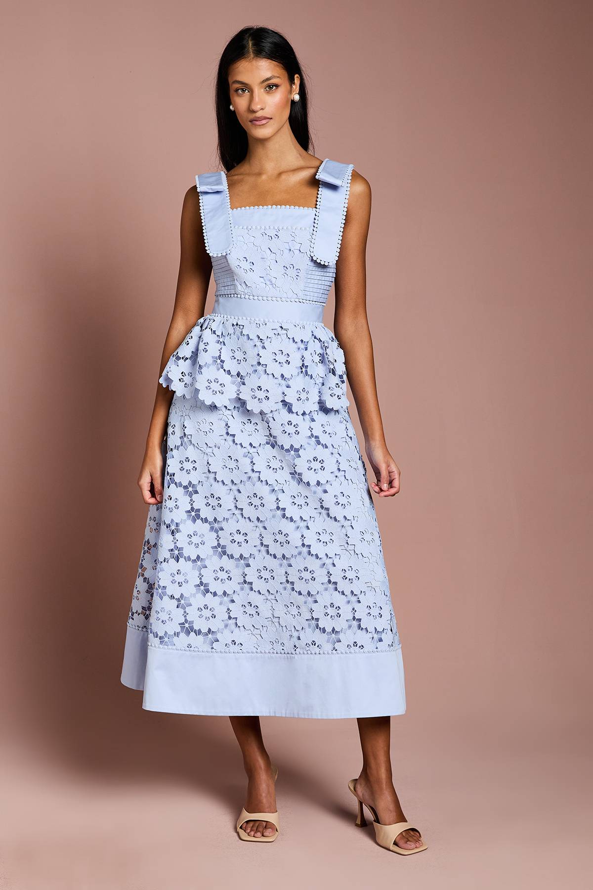 Coast Robe Mi-Longue en Dentelle à Basque Petite Taille