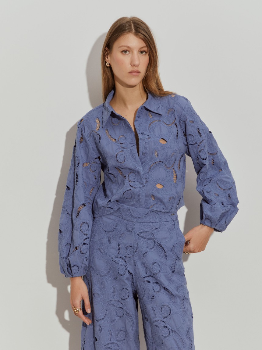Camisa bordado inglês com mangas balão