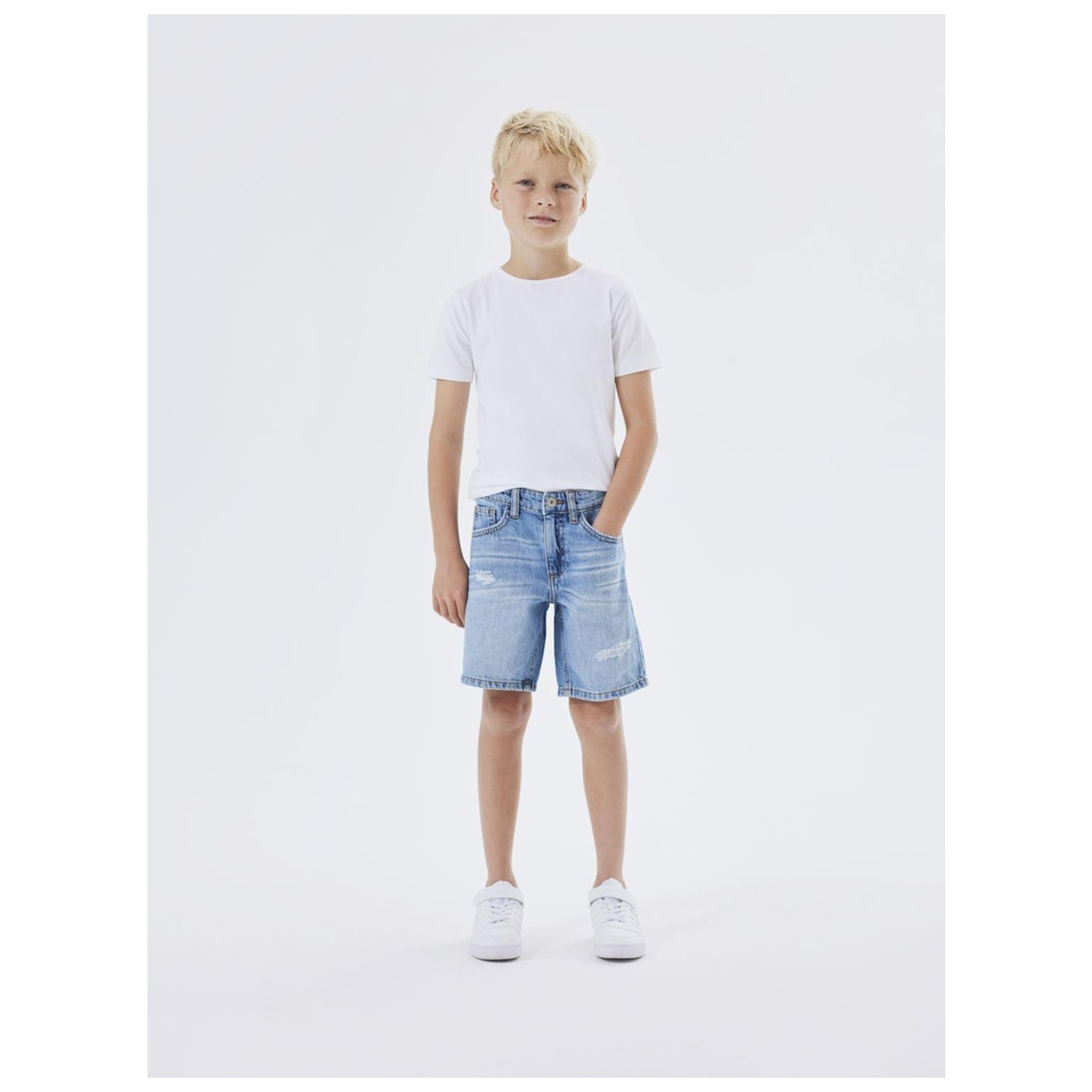 name it NKMSILAS LOOSE DNM L SHORTS 79
