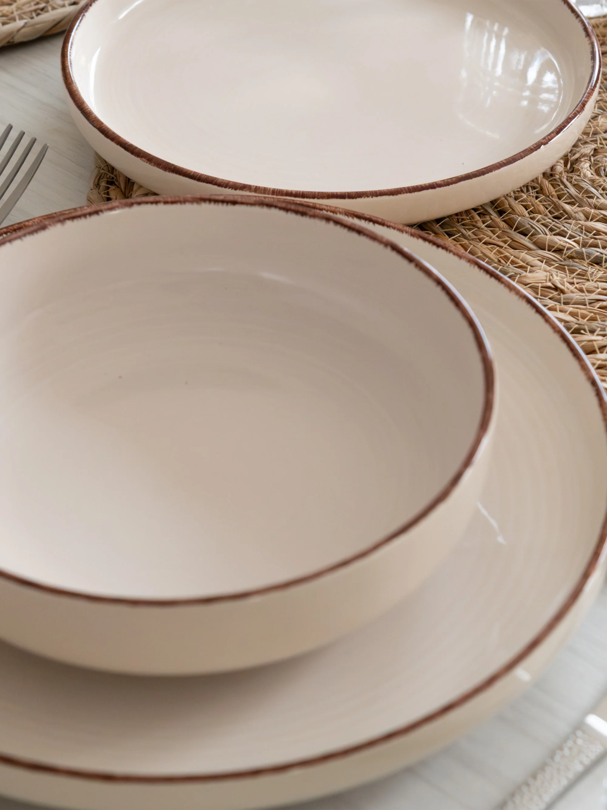 Handbeschilderde serviesset Baita Modern, 6 personen, 18-delig