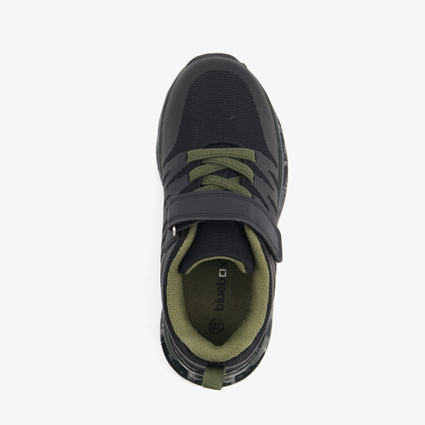 Blue Box jongens sneakers zwart met lichtjes