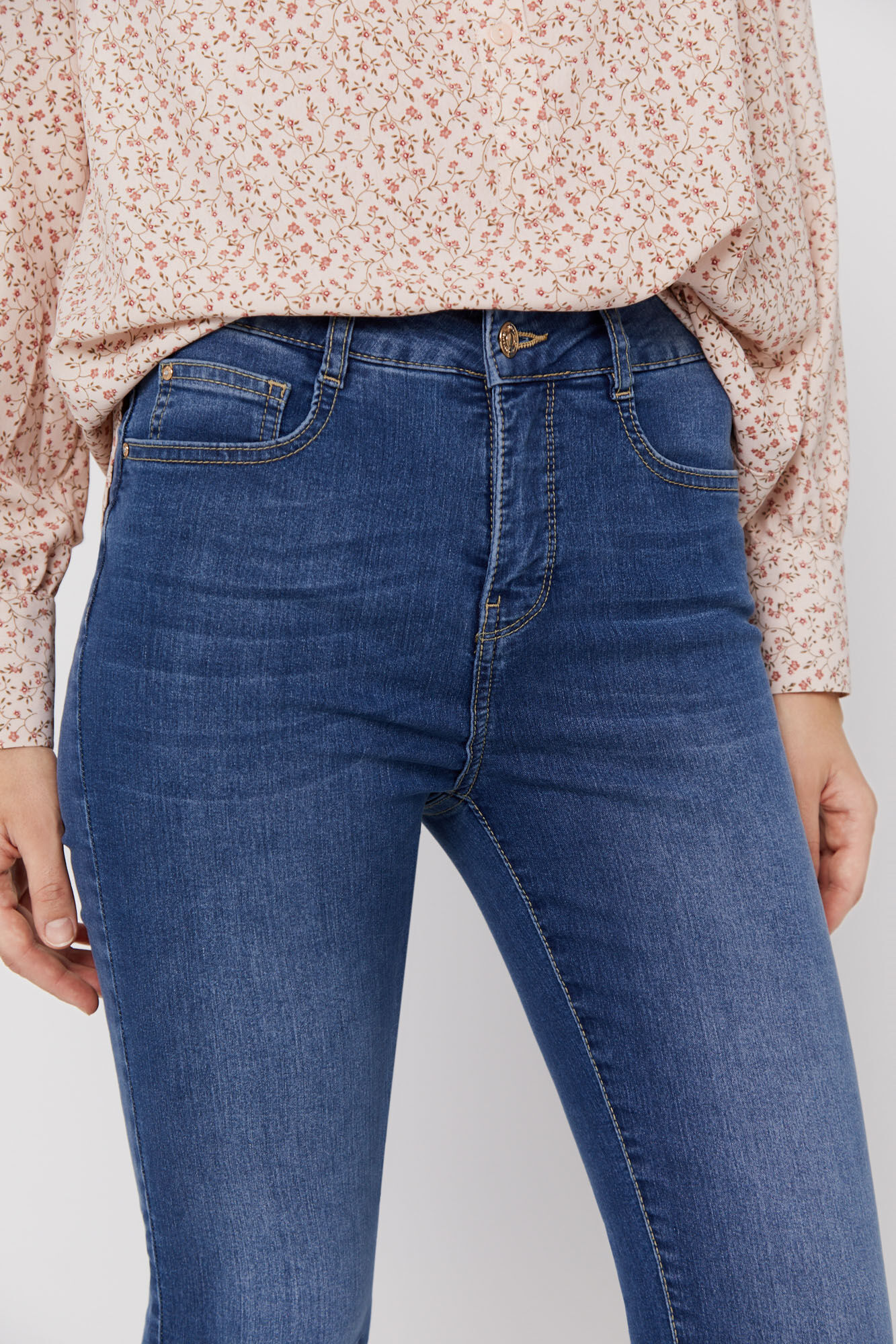 Calça jeans modeladora Sensational Fit - Azul escuro