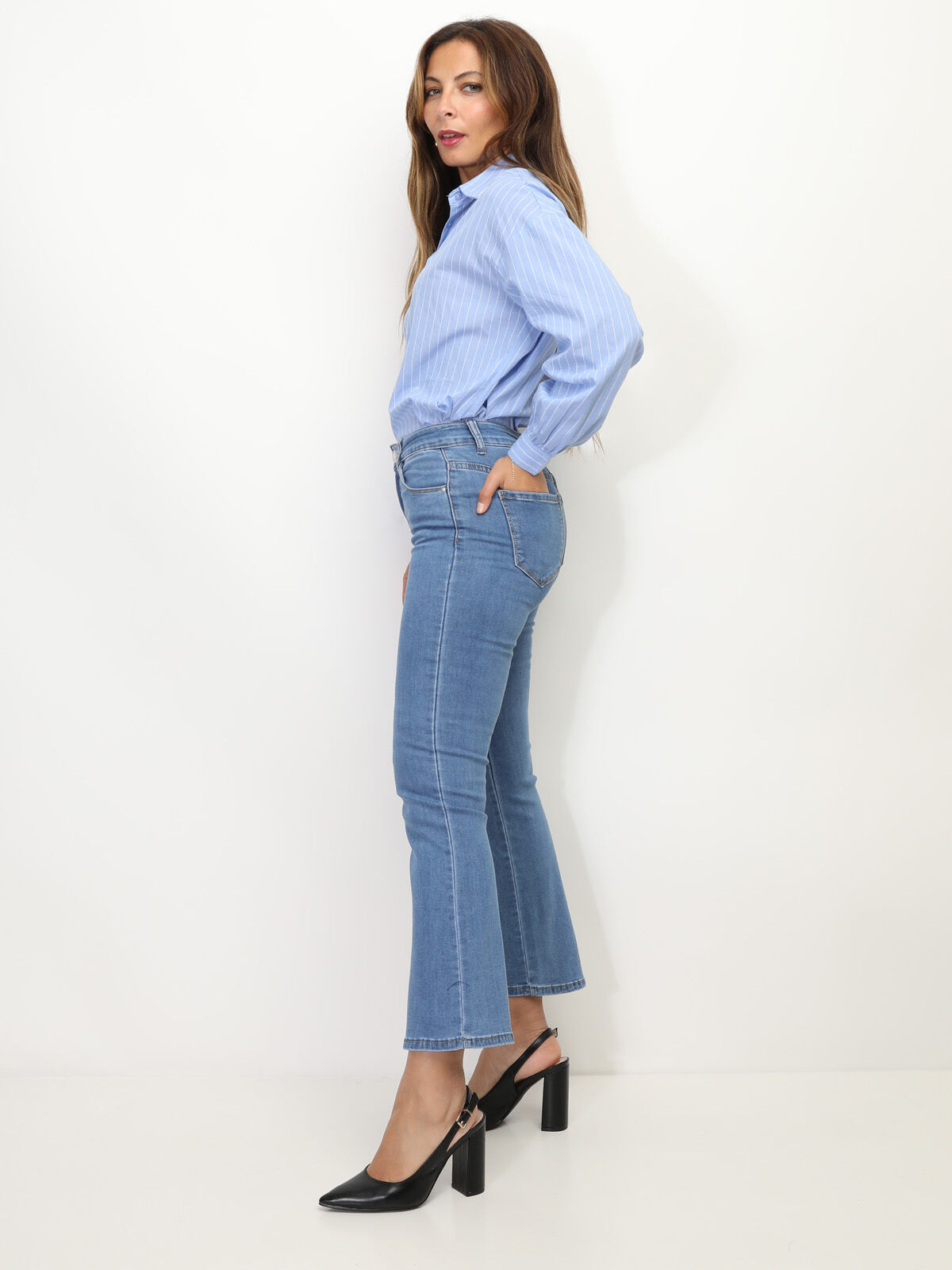 Jeans court évasé- Bleu
