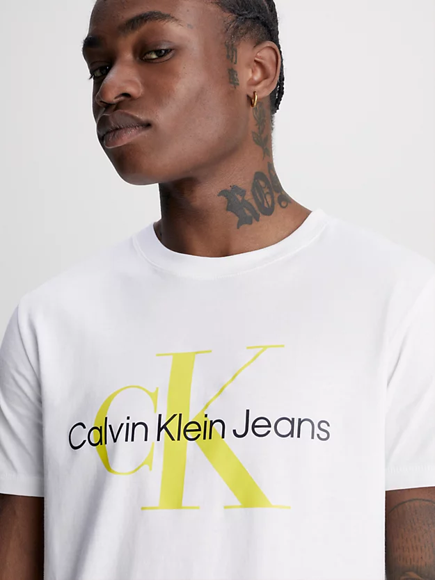 Camiseta slim fit com monograma