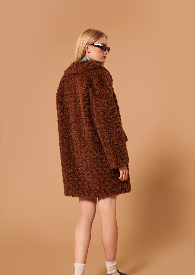 Manteau Maelmarron en fausse fourrure