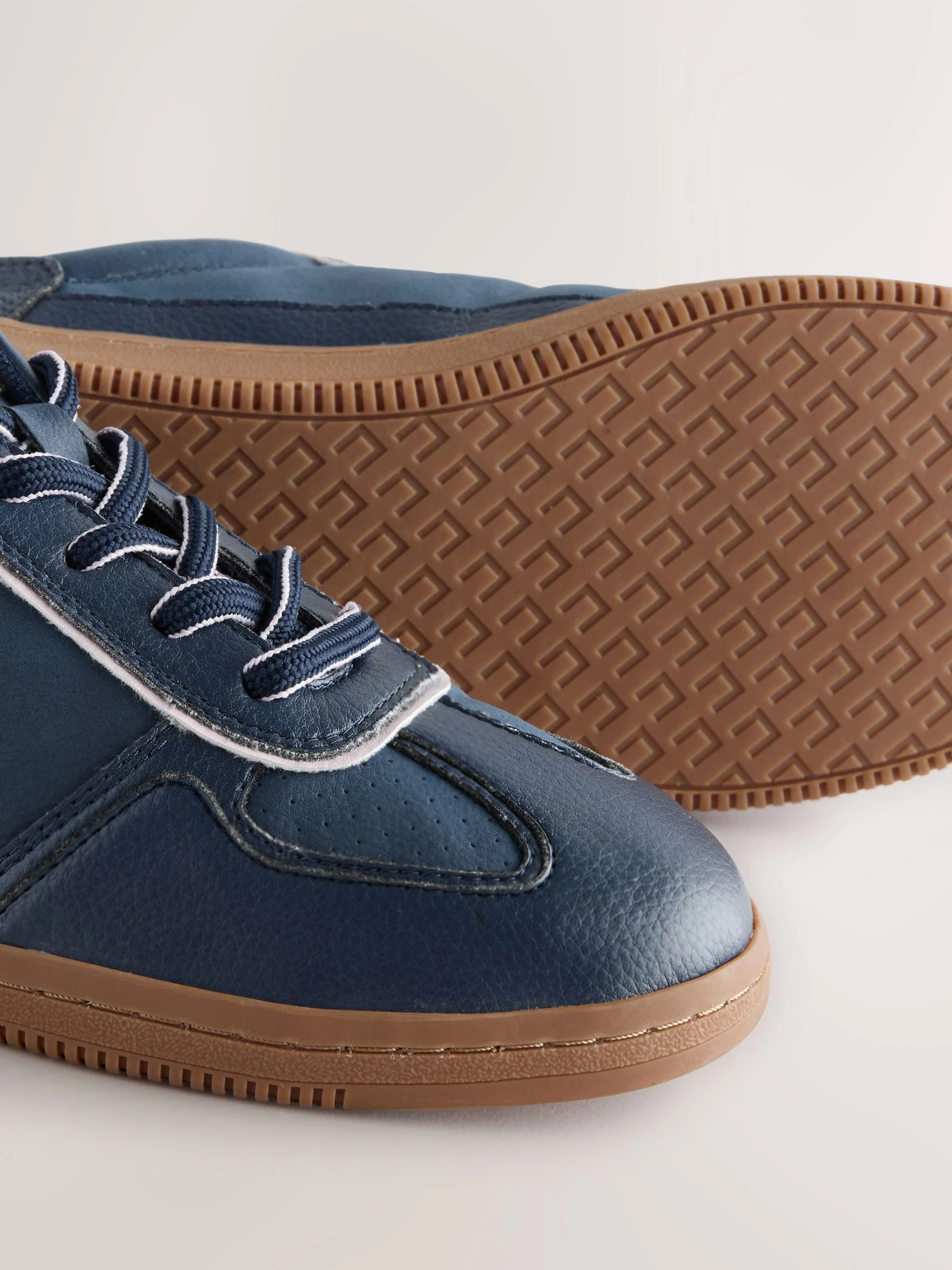 Marineblauw - Sneaker met veters