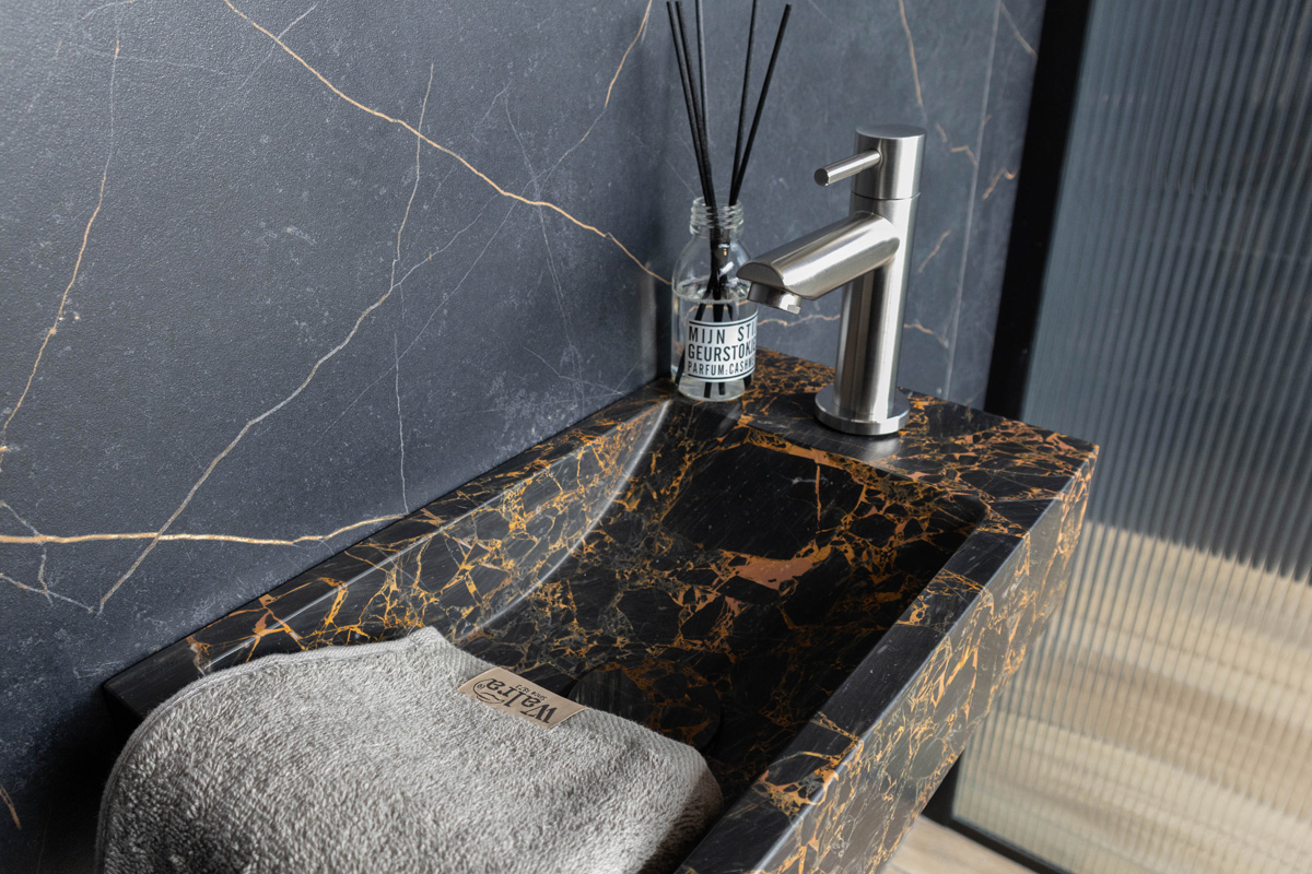 Saniclear Athens Portoro Gold fonteinset met rechte kraan in RVS