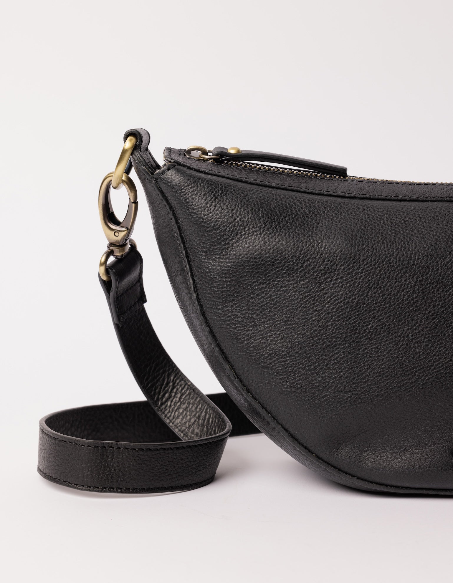 Leo - Black Soft Grain Leather