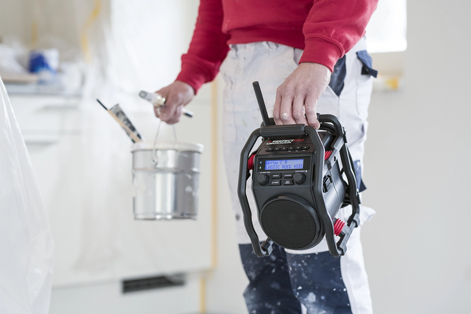 PerfectPro UBOX 400R2 Bouwradio - FM RDS - DAB  - bluetooth - aux-in - werkt op netstroom & batterij