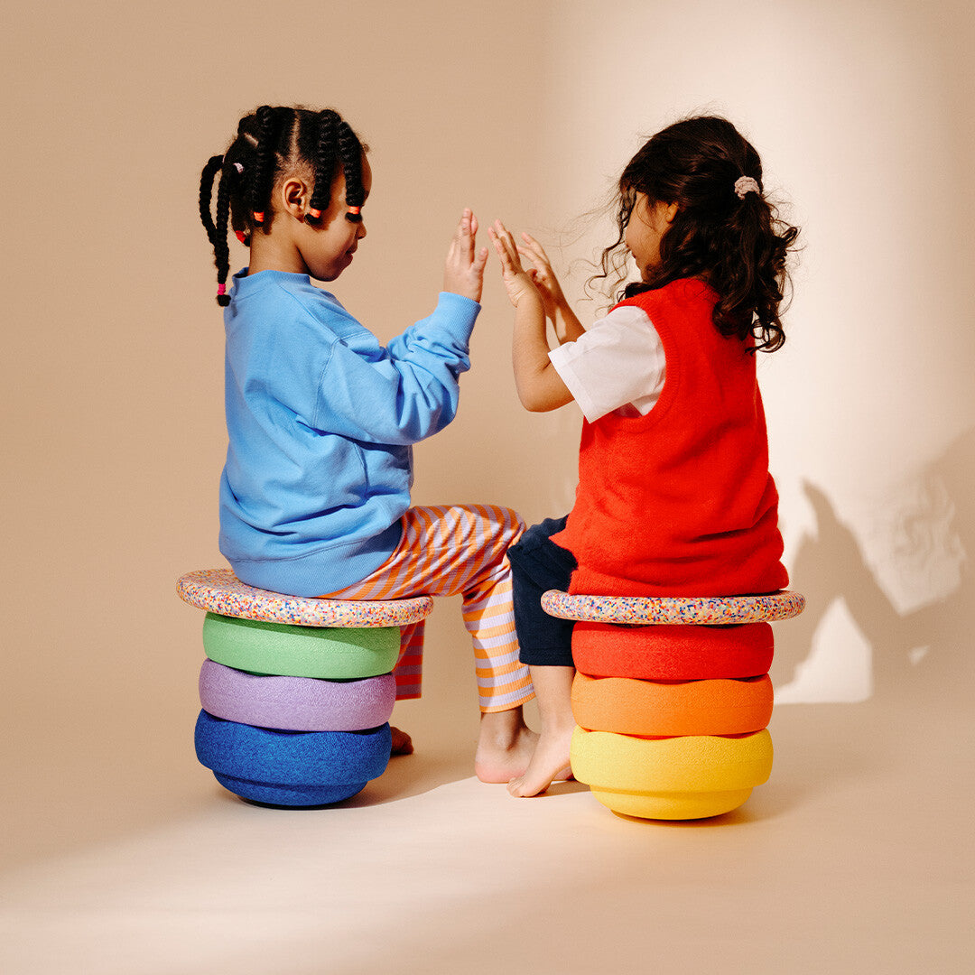 Stapelstein rainbow met super confetti balance board - classic