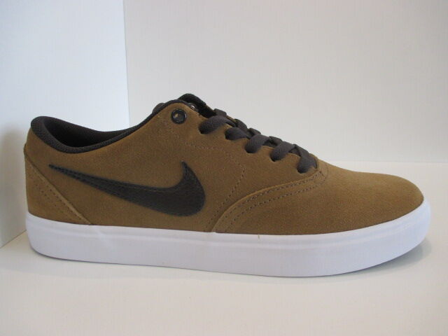 Nike Schnürschuhe