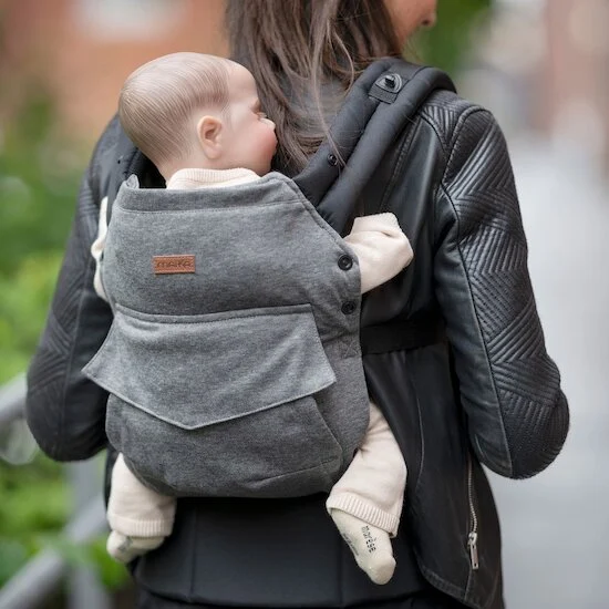 Porte-bébé cocooning   de               Maïka