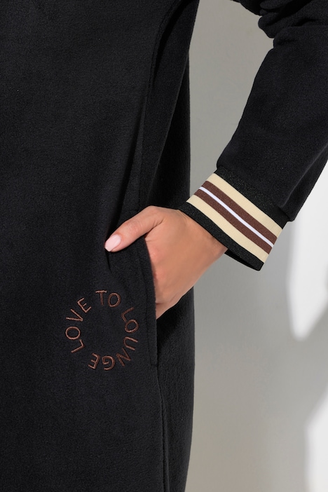 Loungewear-Fleecekleid, Kapuze, Stickerei, Langarm