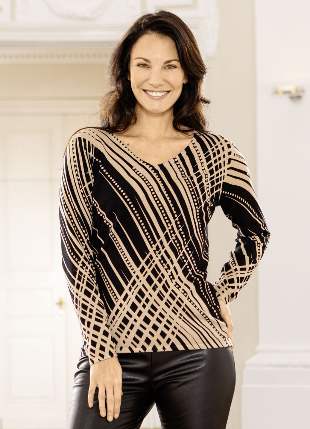 Pullover in Feinstrick
