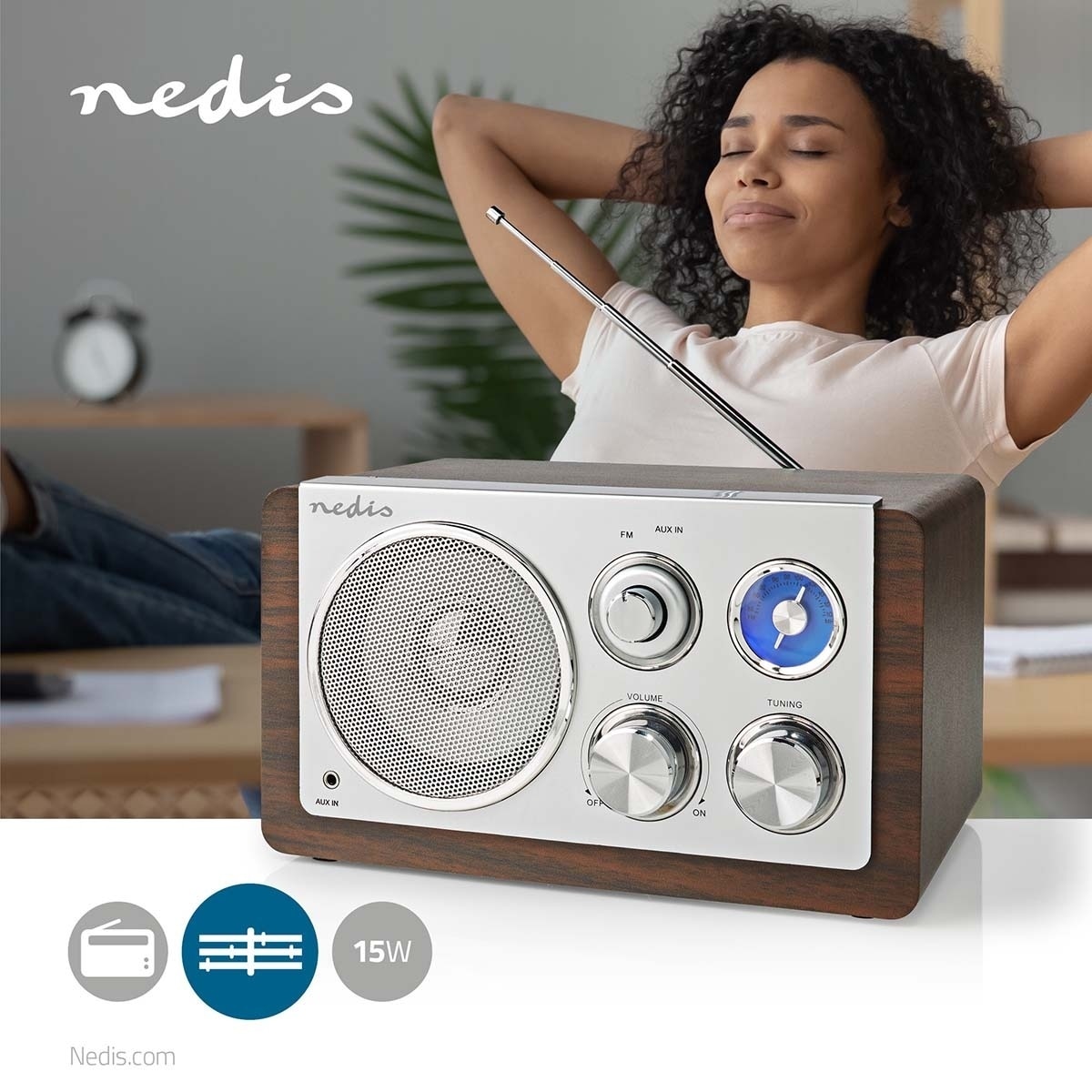 Nedis FM-radio | Bord design | FM | Nettstrøm drevet | Analog | 15 W | IP20 | Brun