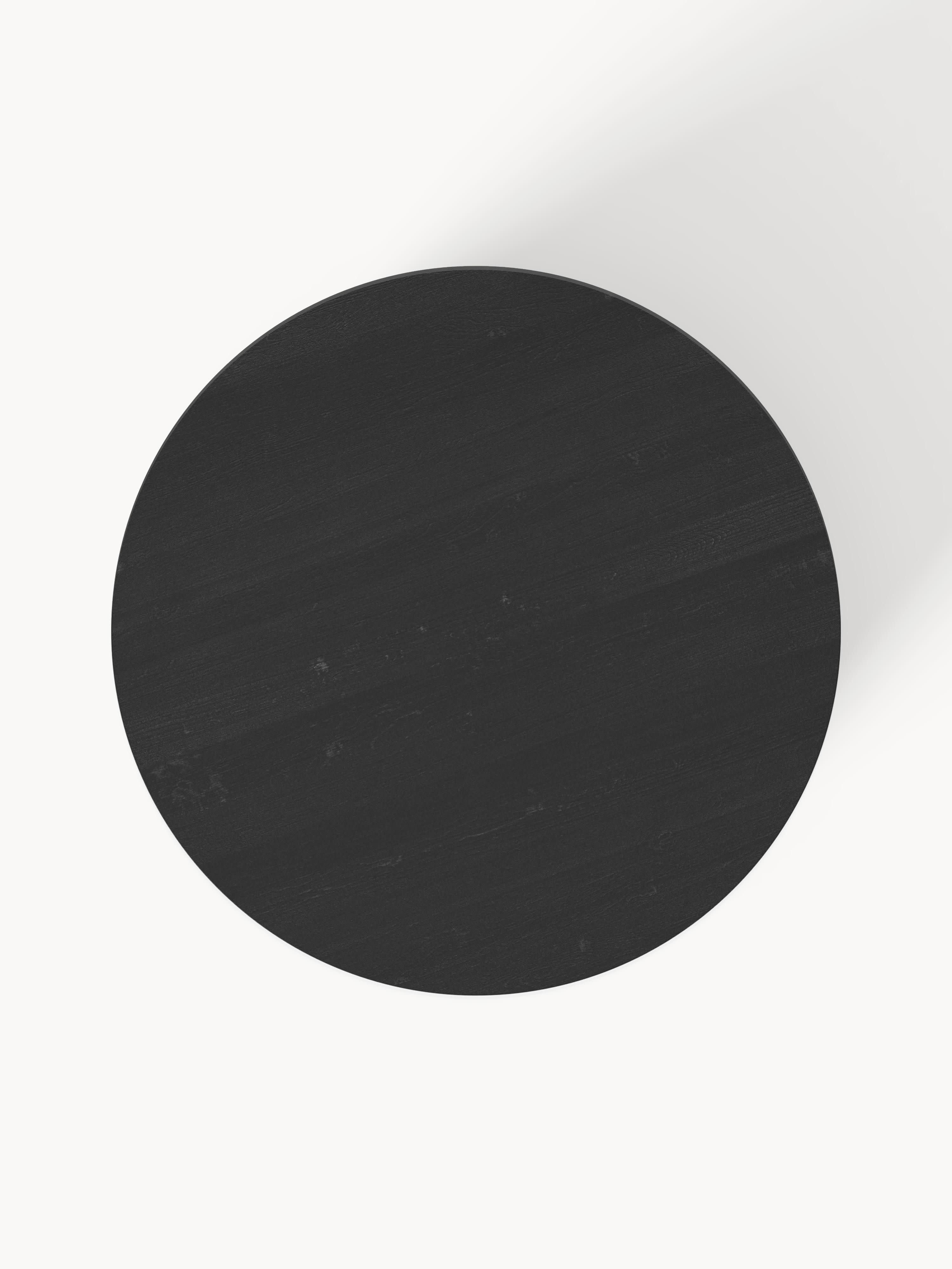 Ronde houten bijzettafel Nele met opbergruimte