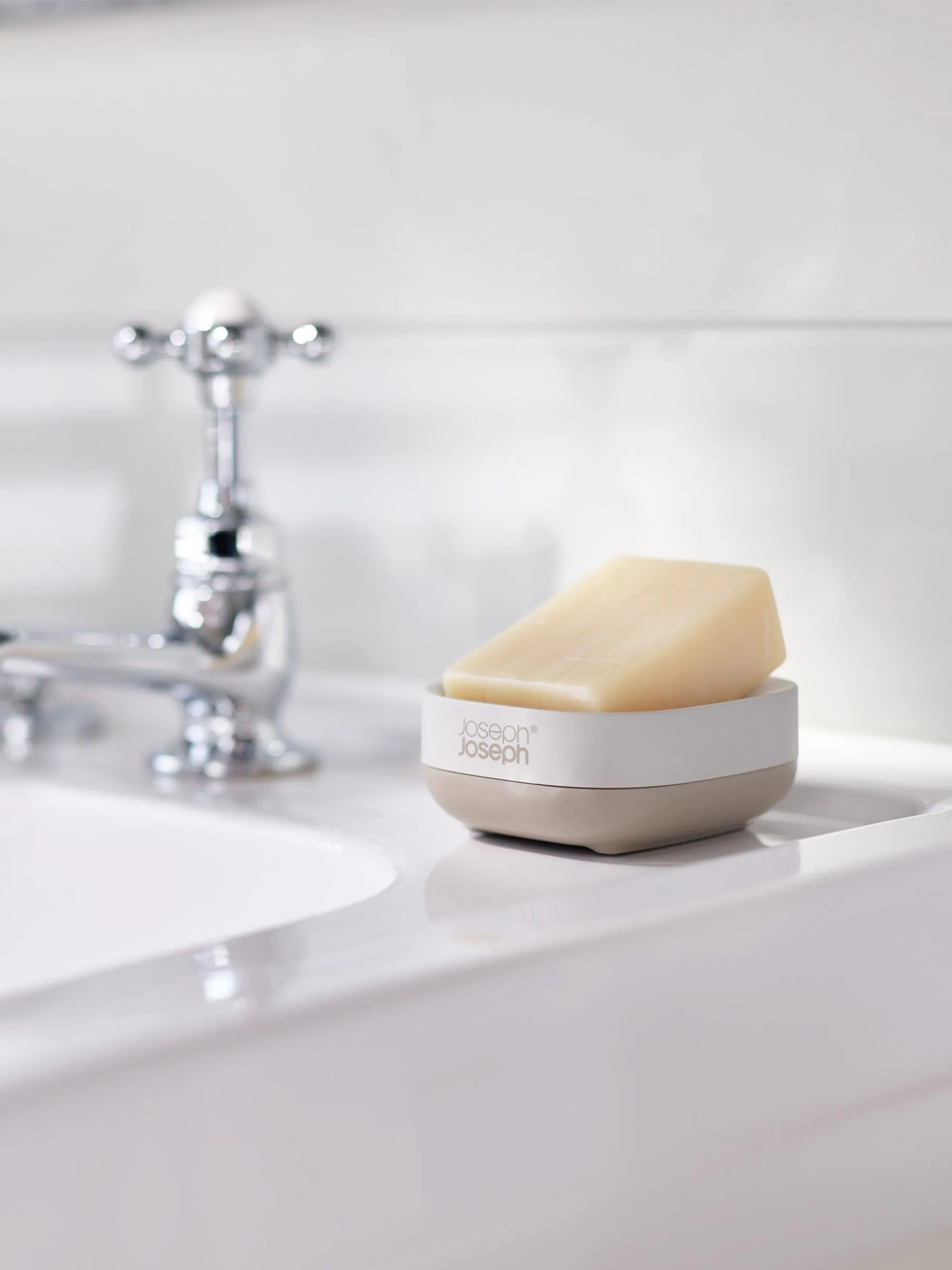 Joseph Joseph dun compact zeepschaaltje