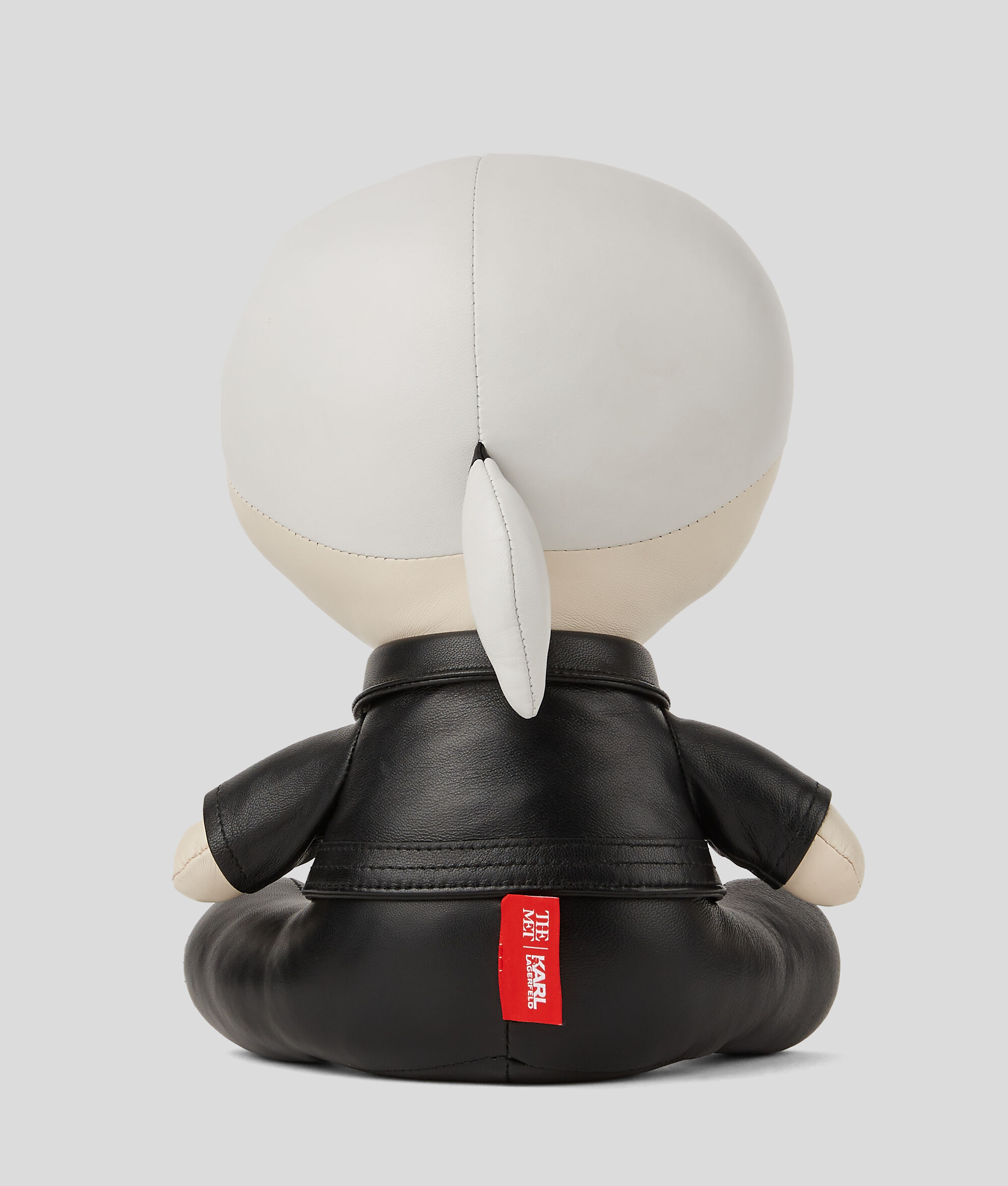 FIGURINE KARL IKONIK KL X THE MET