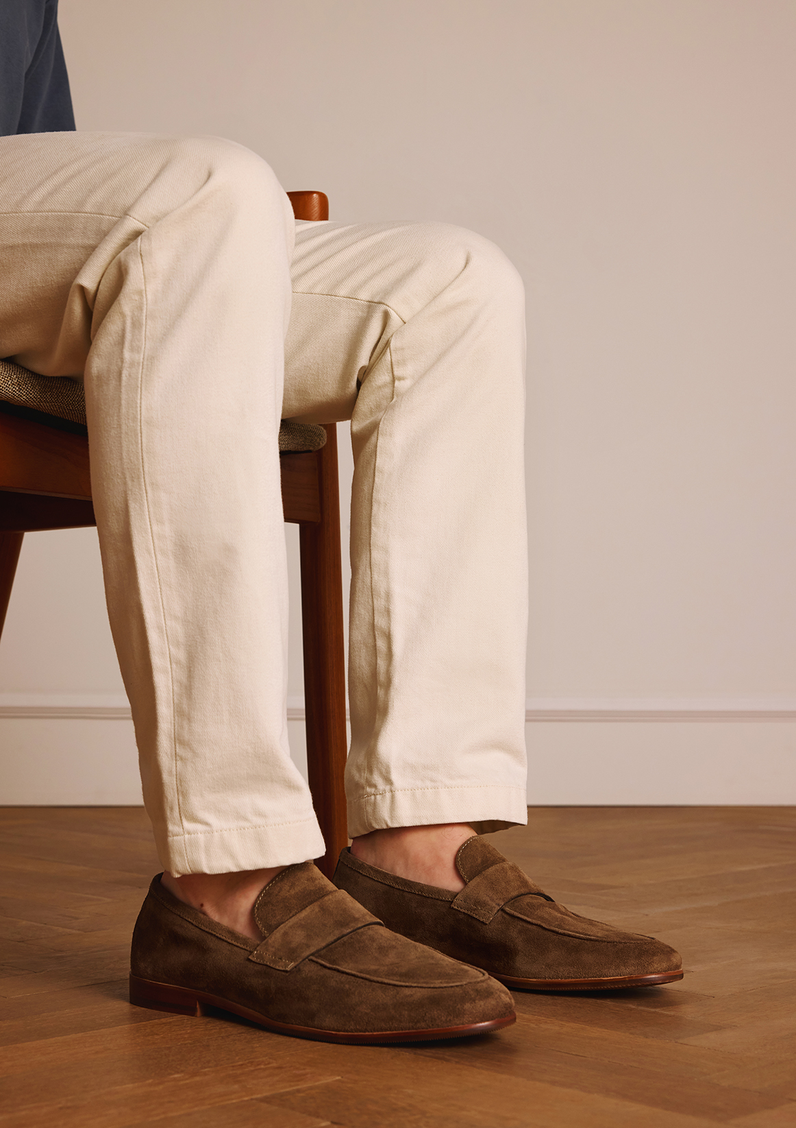 Taupe suéde loafers