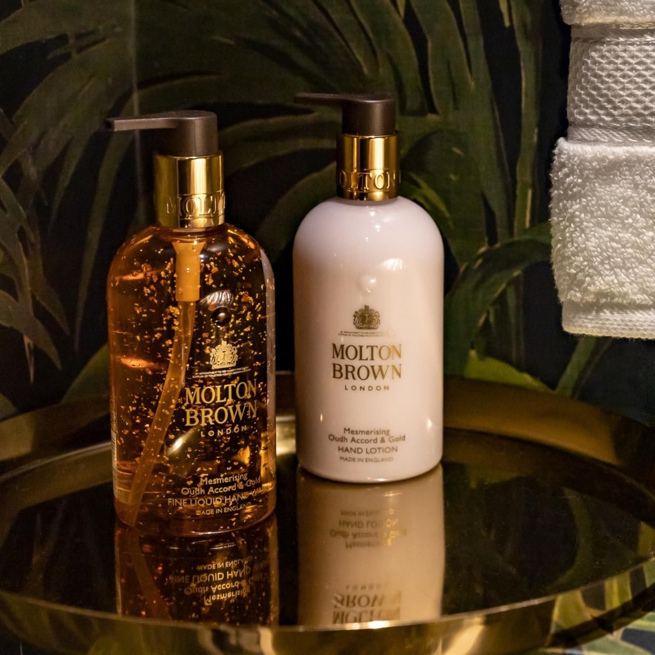 Molton Brown, Mesmerising Oudh Accord & Gold Handseife